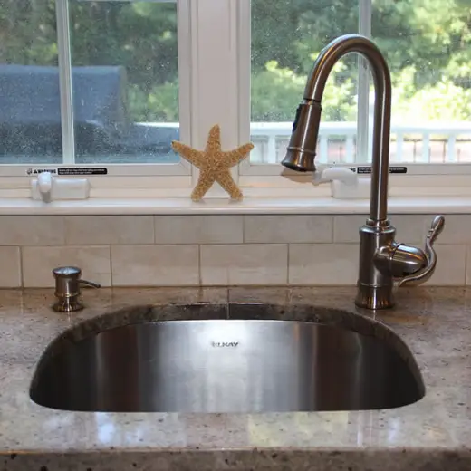 Soaking tub with tile surround